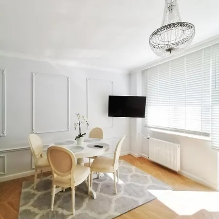 Апартаменты Karlikowska Lux 2 *