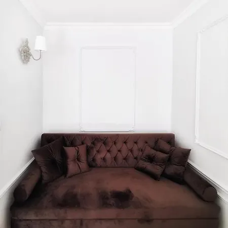 Apartment Karlikowska Lux 2 *