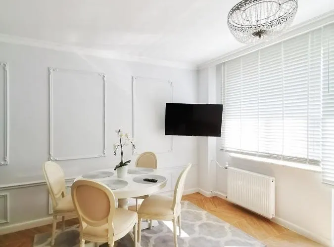 Apartmán Karlikowska Lux 2 *